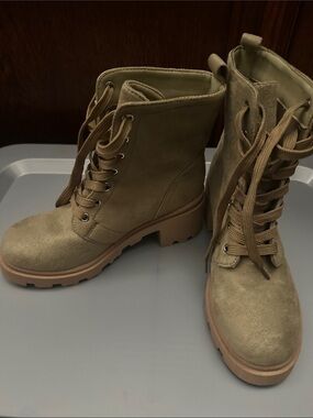Qupid Women's Lace-Up Combat Boots in Taupe